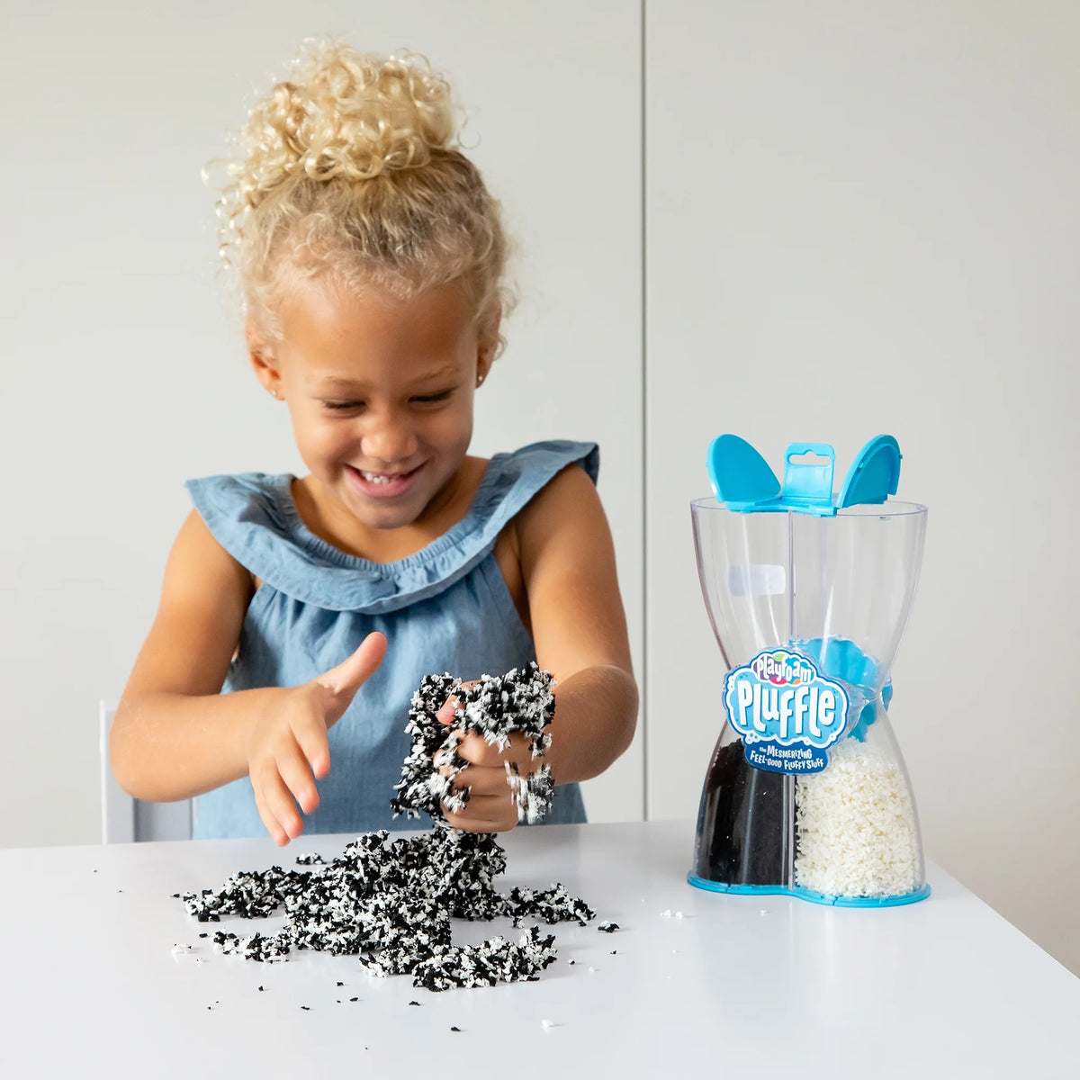 Playfoam Pluffle Twist Black & White, Non-Toxic, Sensory Play E58711