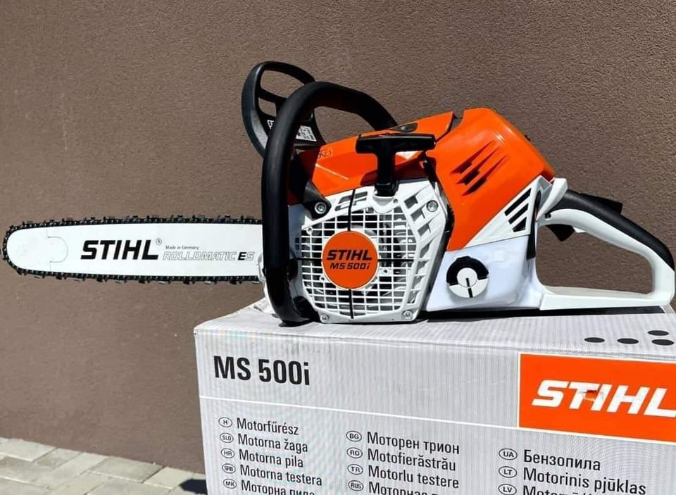 63 cm chainsaw R832