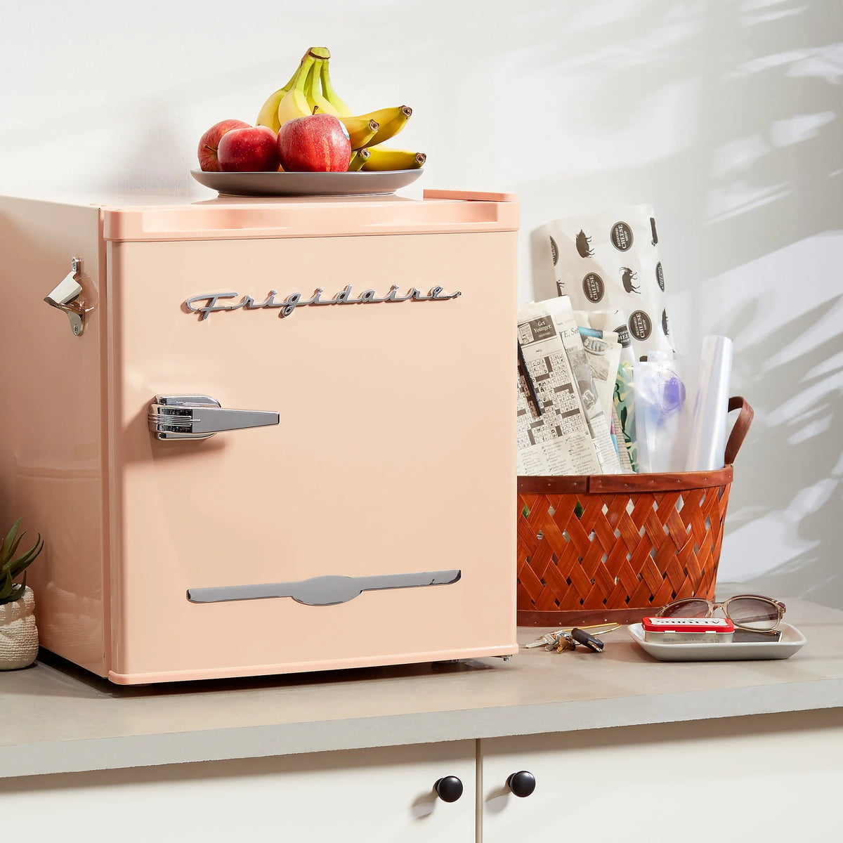 Coral Retro Compact Refrigerator N988